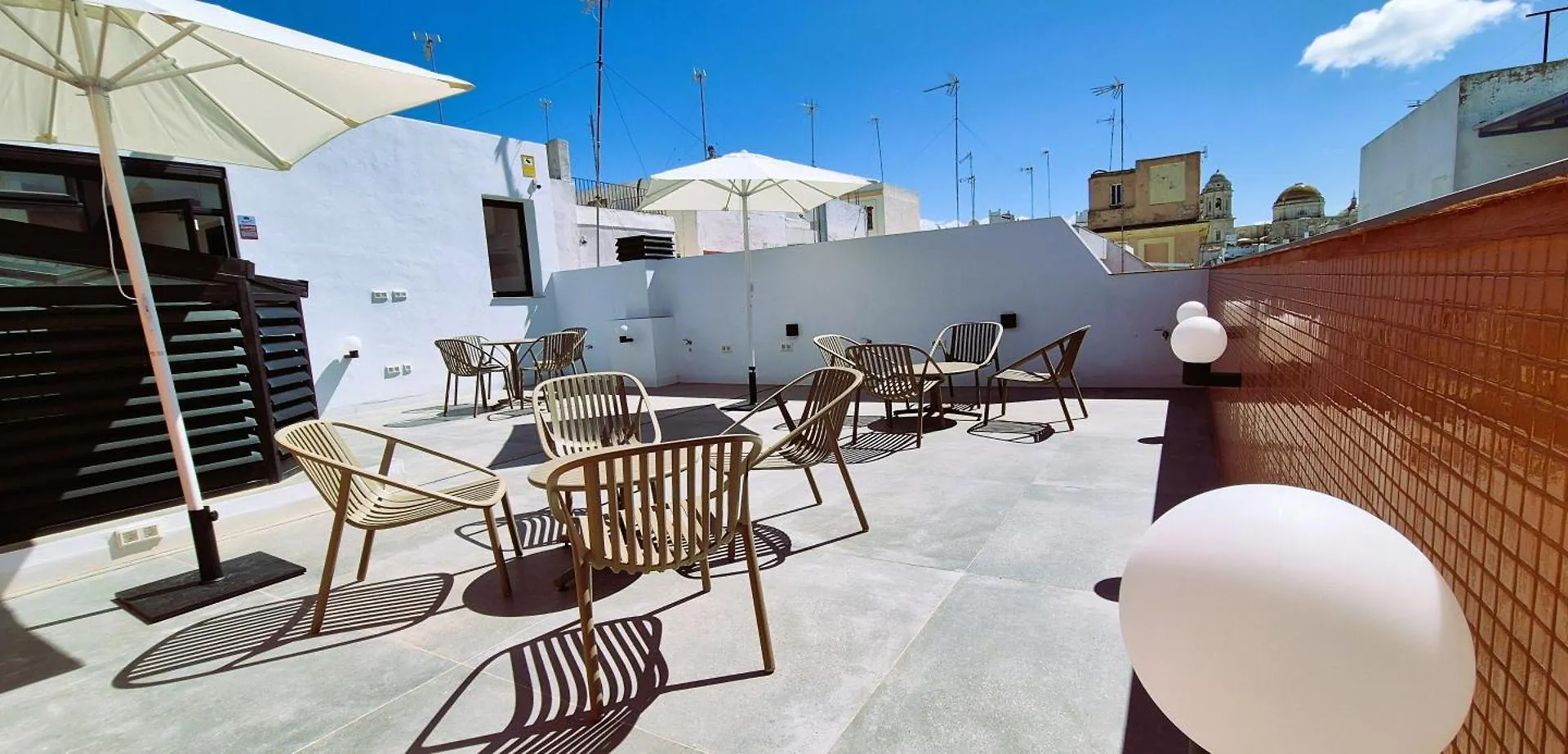 Apartamentos Robles 4 By Gades Gestion Cádiz España